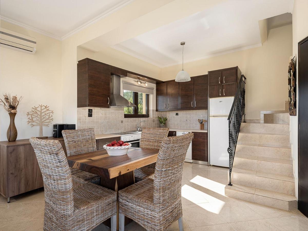 Villa Hibiscus Spilia  Экстерьер фото